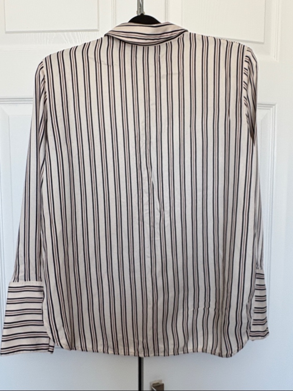 Women’sStriped Button-Up Shirt in Cream, Navy & Burgundy fits sm-med p2p 22” - Picture 6 of 6